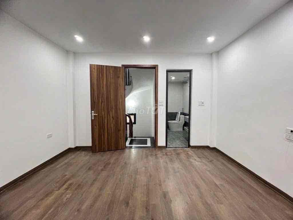 CHO THUÊ NHÀ NGUYÊN CĂN TẠI NGỌC THỤY - LONG BIÊN - 3PNKK - NỘI THẤT