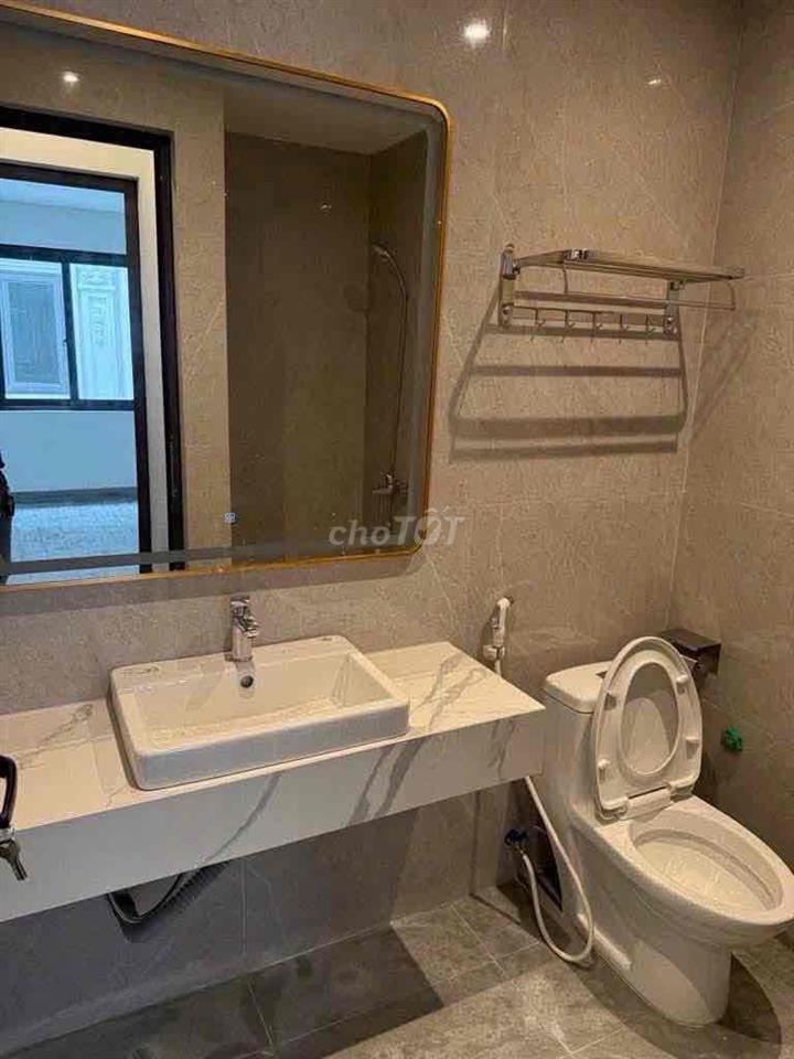 CHO THUÊ NHÀ NGUYÊN CĂN TẠI CỰ KHỐI - NHÀ MỚI 3PN- NỘI THẤT CƠ BẢN