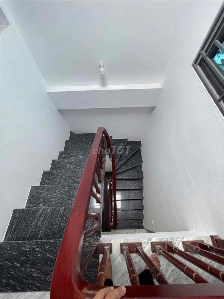 CHO THUÊ NHÀ NGUYÊN CĂN MỚI XÂY PHÚC LỢI - Ô TÔ ĐỖ GẦN - 4PN -8TRIỆU
