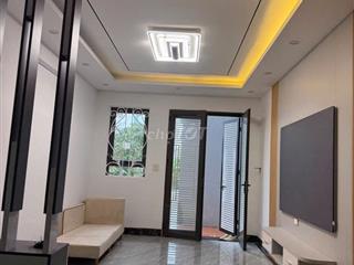 Nhà 5 tầng mới cứng tại Phường Thạch Bàn, Long Biên