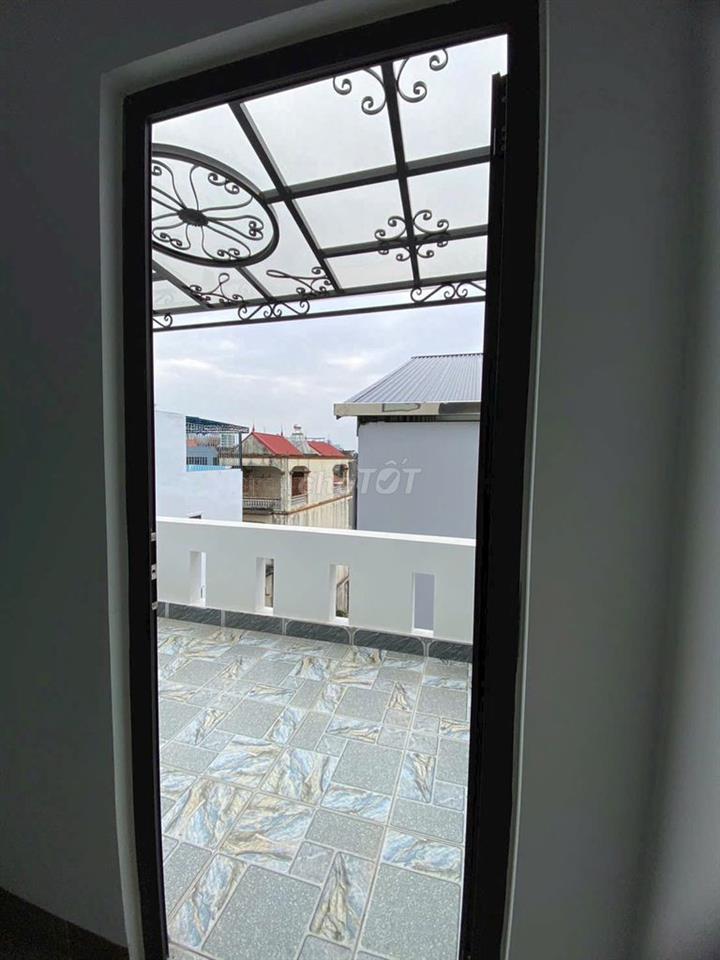 Nhà 5 tầng mới cứng tại Phường Thạch Bàn, Long Biên