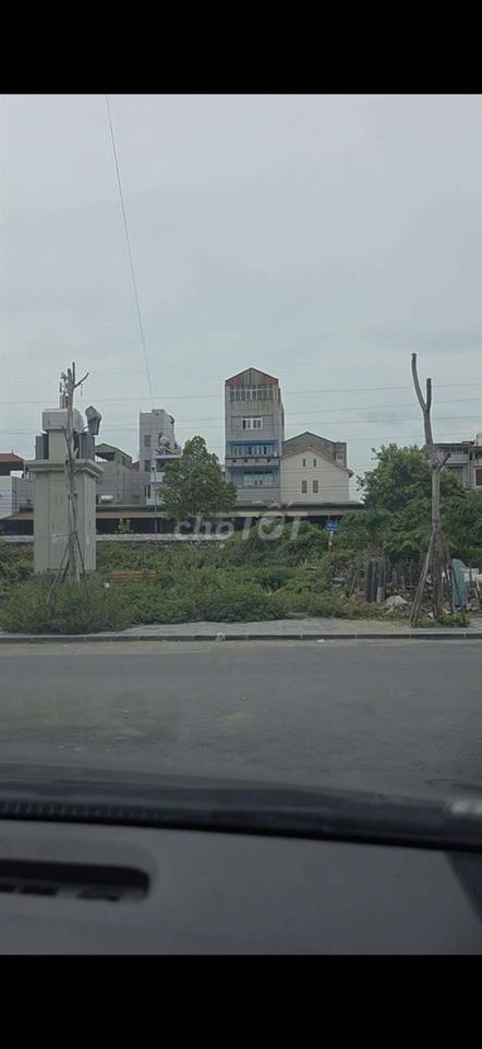 Nhà cấp 4 ngõ 105 Thanh Am, ngõ oto 