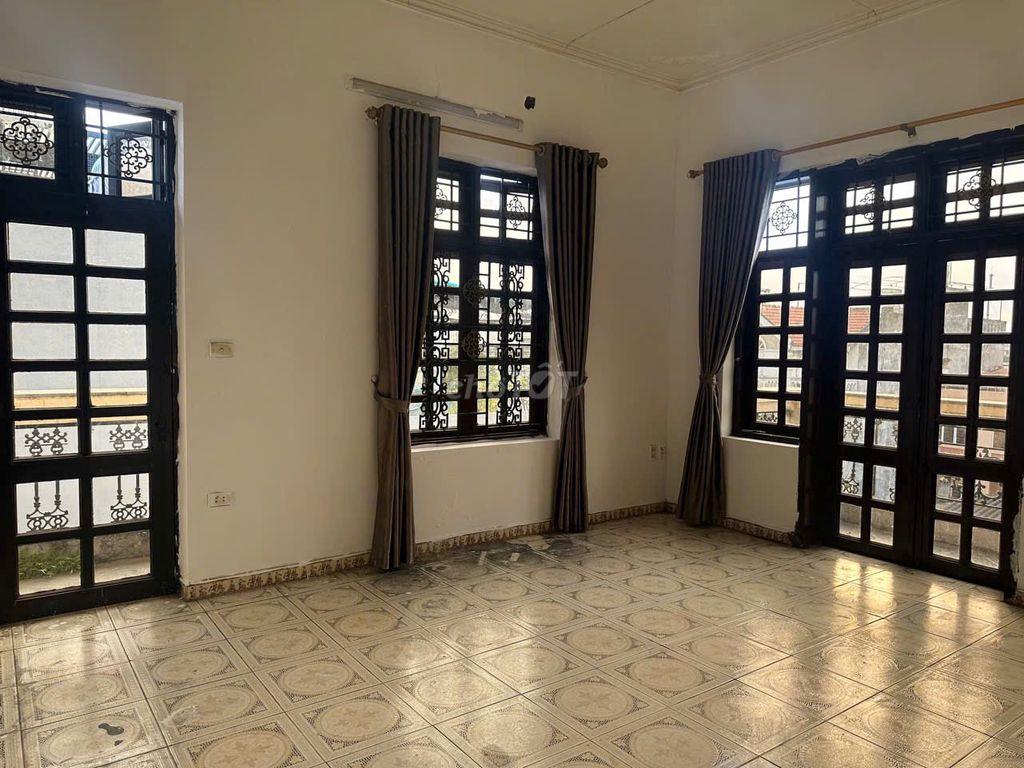 Cho thuê nhà làm văn phòng kinh doanh hoặc để ở