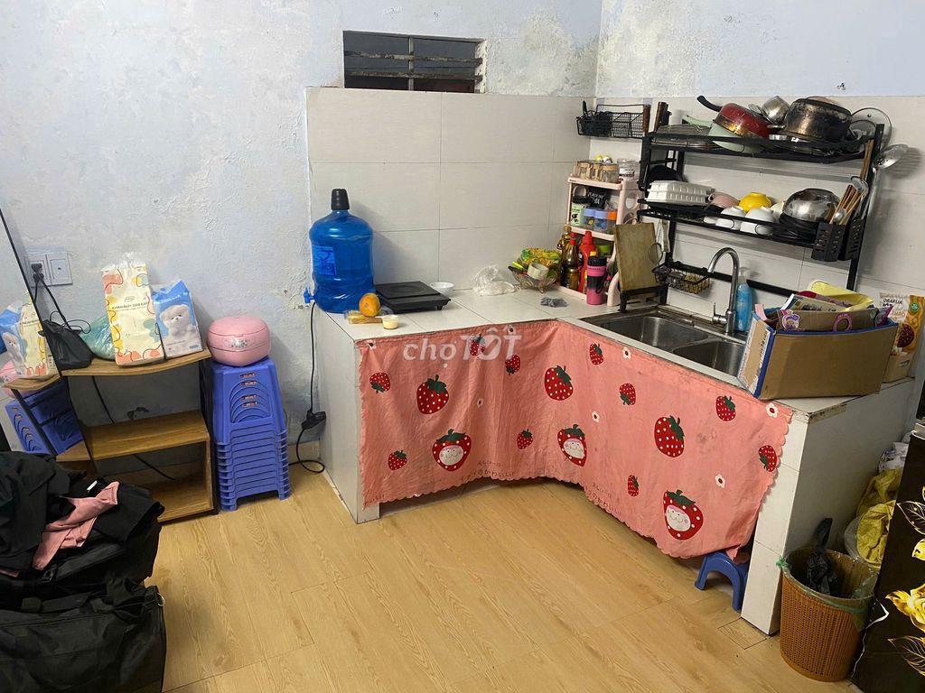 Chính chủ cho thuê nhà riêng 2 tầng 60m2, Có điều hòa,nóng lạnh