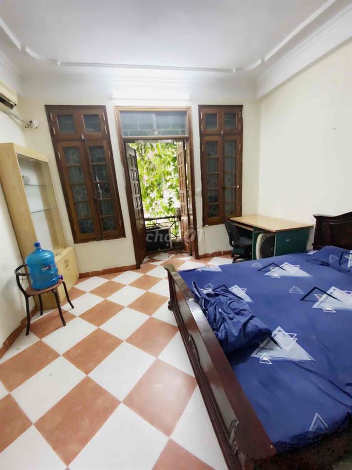 cho thuê Phòng tại nhà riêng ngay mặt hồ 2 lâm du