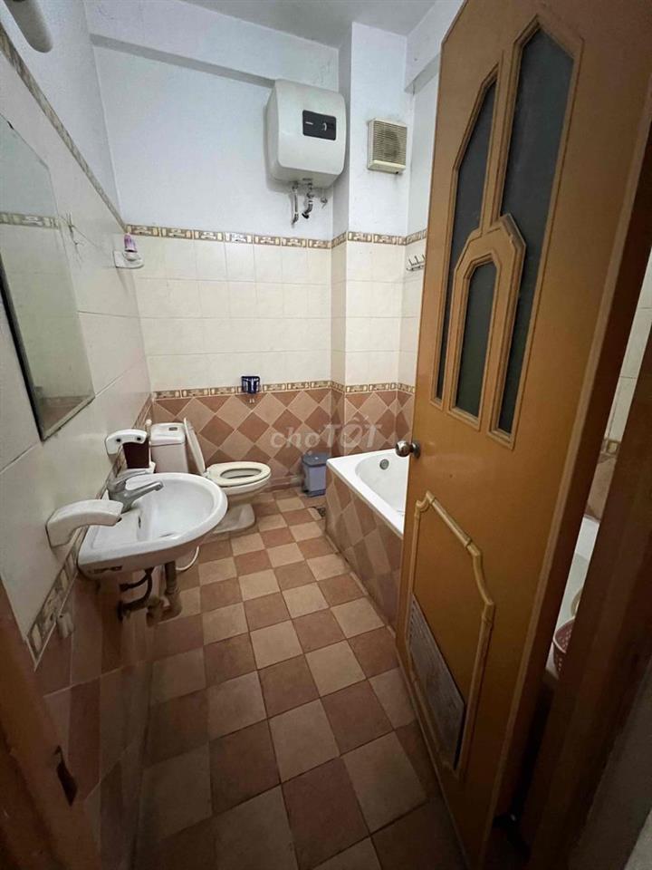 cho thuê Phòng tại nhà riêng ngay mặt hồ 2 lâm du