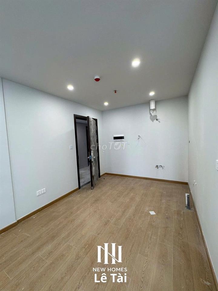 Bán trong ngày căn 1n1+ 43 giá 2,7 tỷ tòa Sola Park 