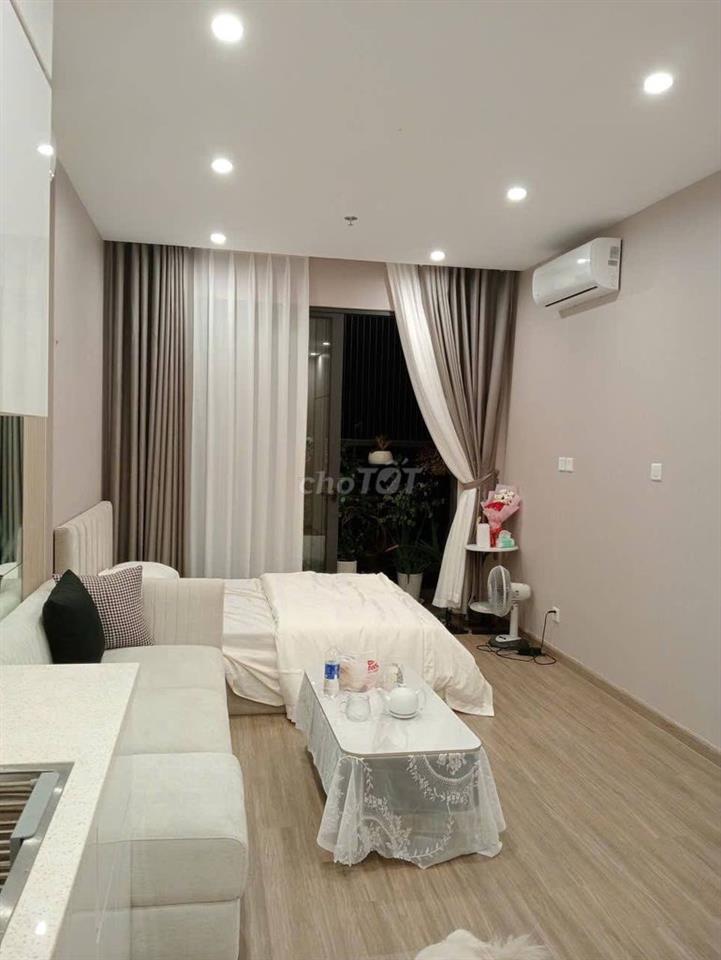 Nhiều nhà cần bán bớt căn Studio 32m giá 2,18 tỷ, Vinhomes Smart City 