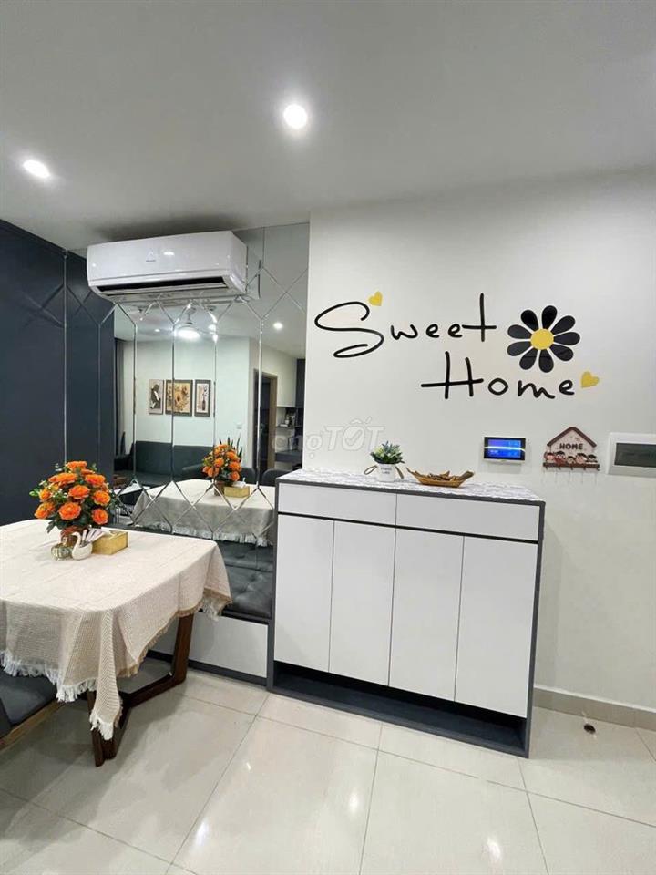 Bán nhanh căn 2n1wc , 55m , giá 3,45t , đủ đồ tại Vinhomes Smart City