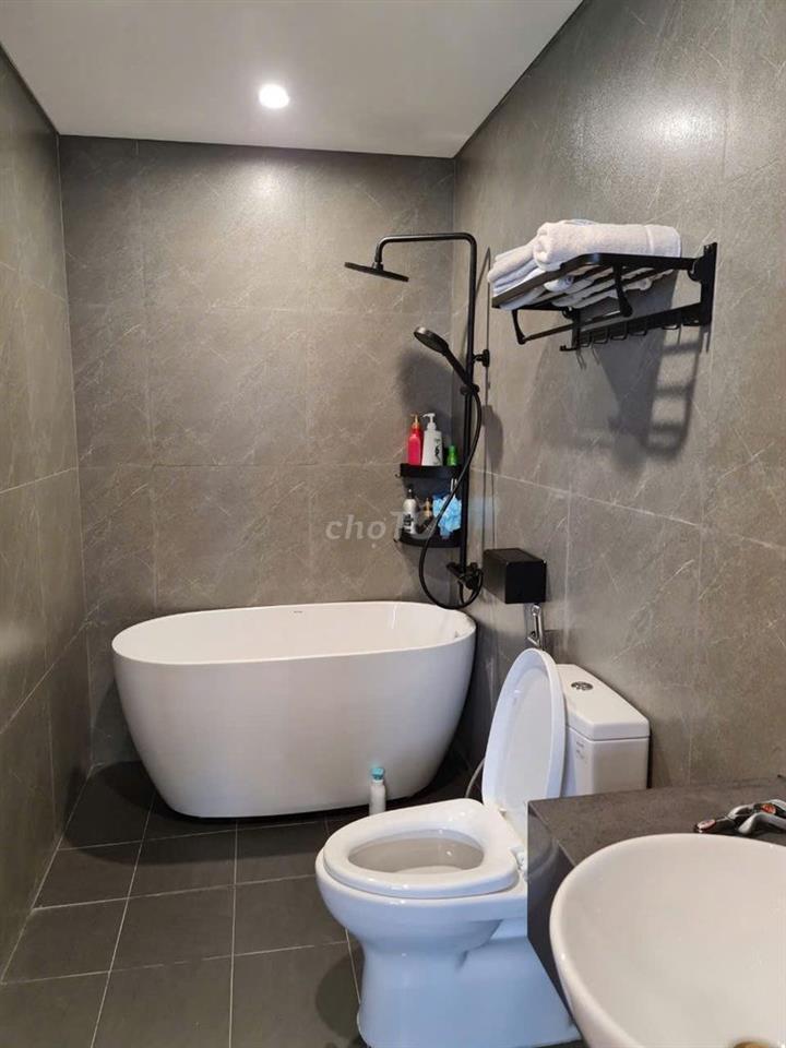 Bán 3 ngủ to- 98m2 - 6,7 tỷ , đủ đồ - Vinhomes Smart City Tây Mỗ