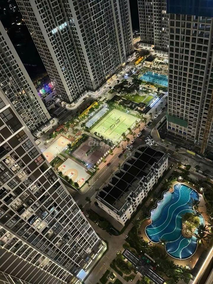 Bán gấp căn 2 ngủ 2wc tòa Tokin ,Smart City- 5 tỷ - đầy đủ đồ 