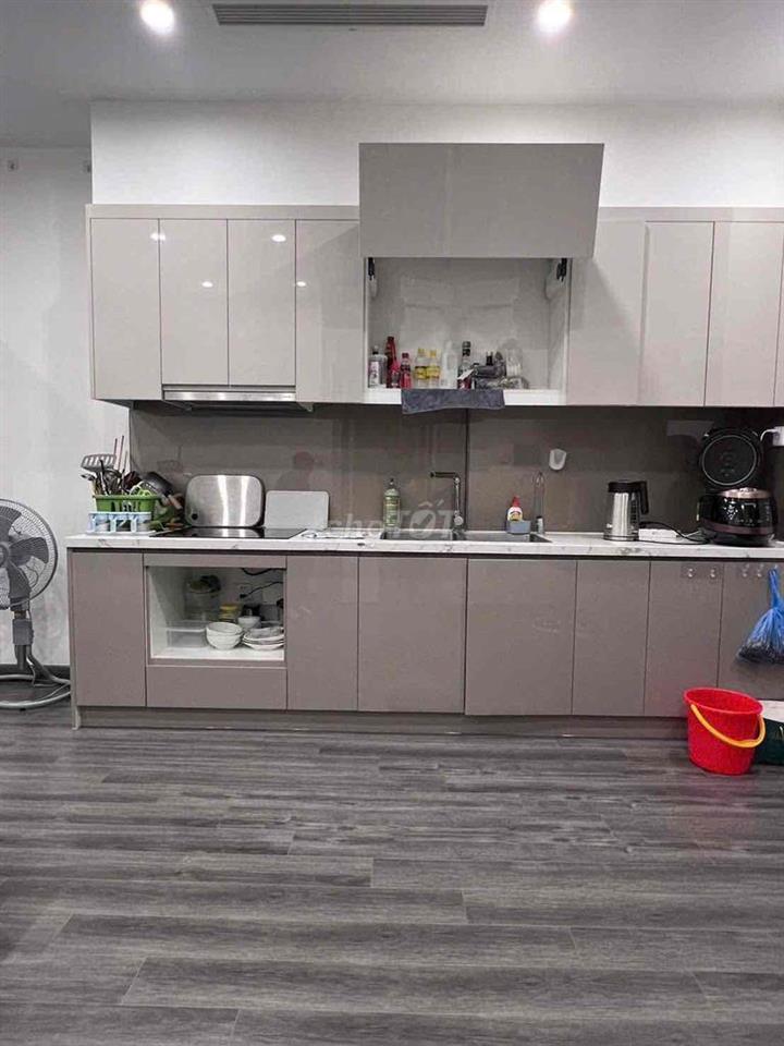 Bán căn hộ cao cấp toà Tokin 2n2 61,2m Vin Smart