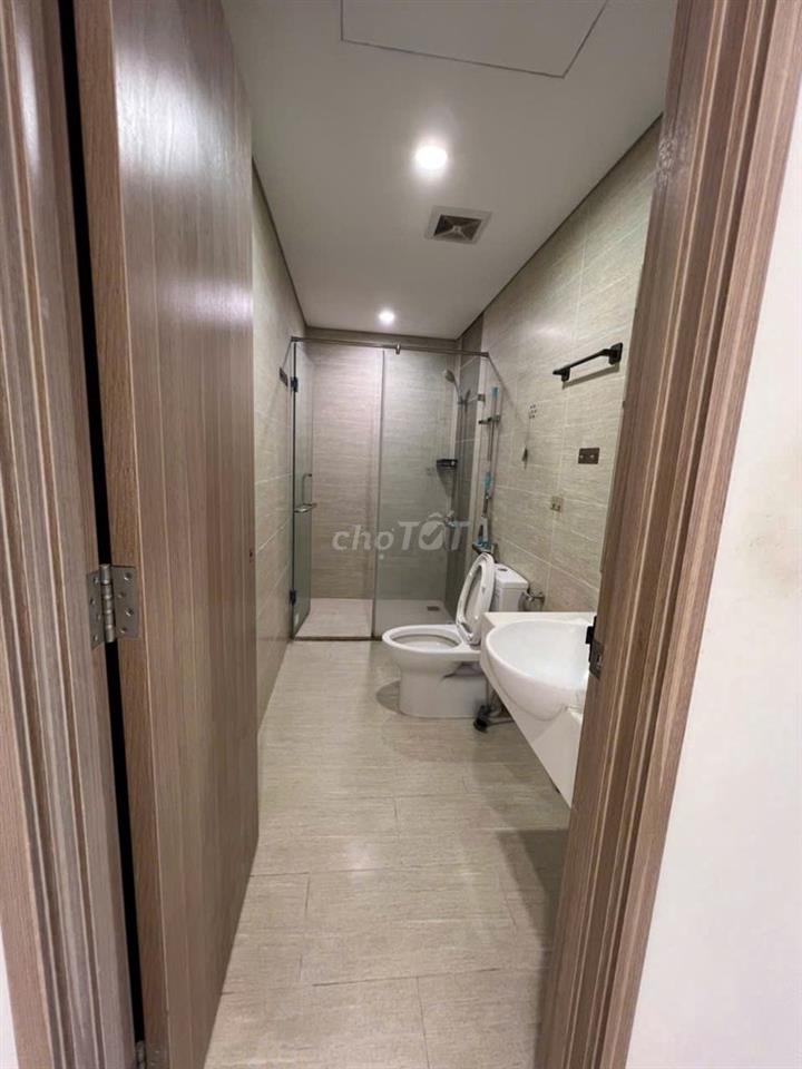 Chính chủ cho thuê 3 ngủ 2wc S102 -75m - giá 13tr5 - đủ đồ - Vin Smart