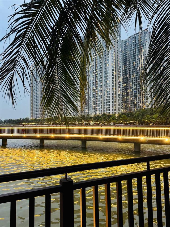 Cho thuê studio - 6tr8 đầy đủ đồ, miễn phí dịch vụ- Sakura Smart City