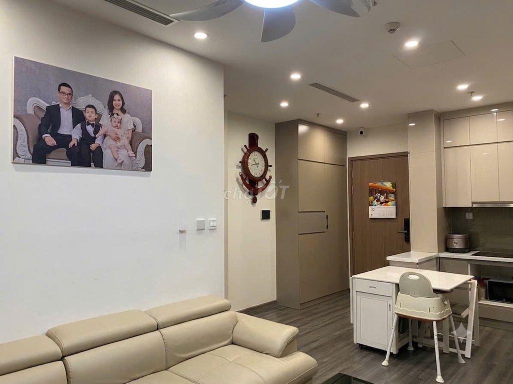 Bán căn 2n2wc tòa cao cấp Tokin - 65m - giá 4t8 , đầy đủ nội thất