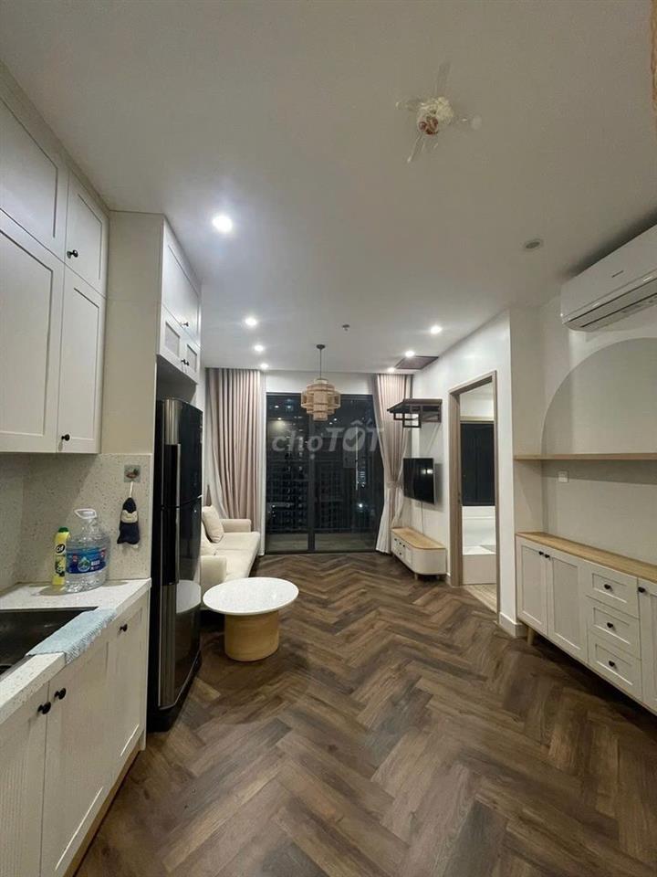 Bán gấp căn hộ 63m 2n2 giá 3.9 tỷ tại Vinhomes Smartcity