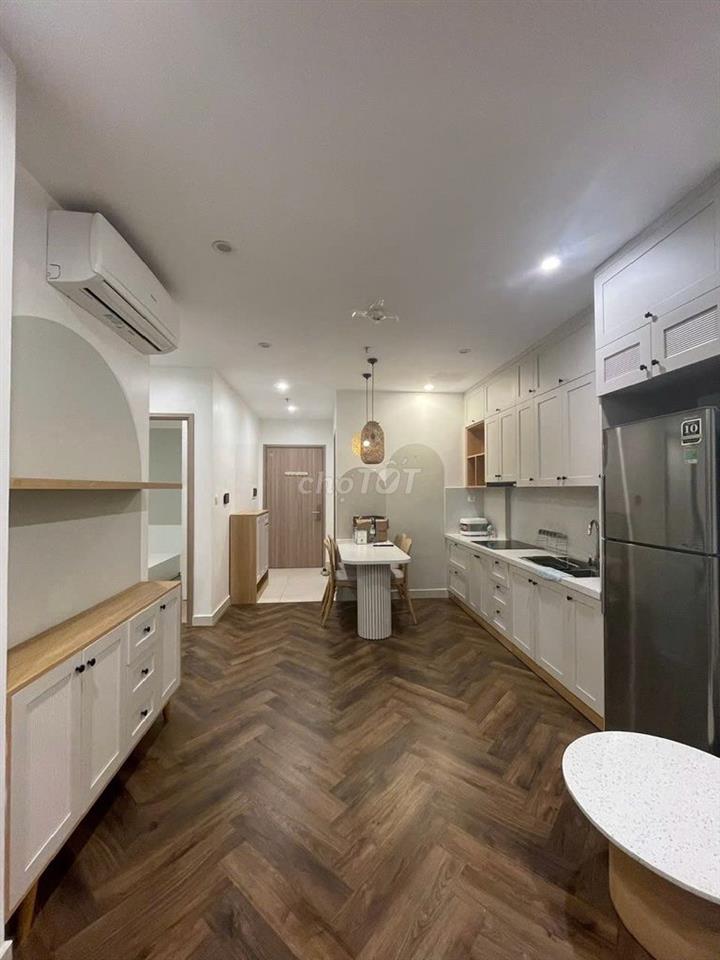 Bán gấp căn hộ 63m 2n2 giá 3.9 tỷ tại Vinhomes Smartcity