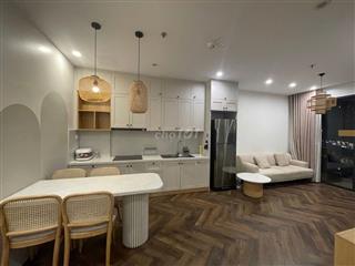 Bán gấp căn hộ 63m 2n2 giá 3.9 tỷ tại Vinhomes Smartcity