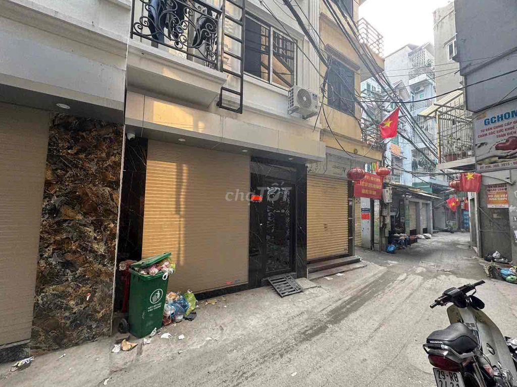 chính chủ Bán nhà 8 tầng như hình đường ôtô đi