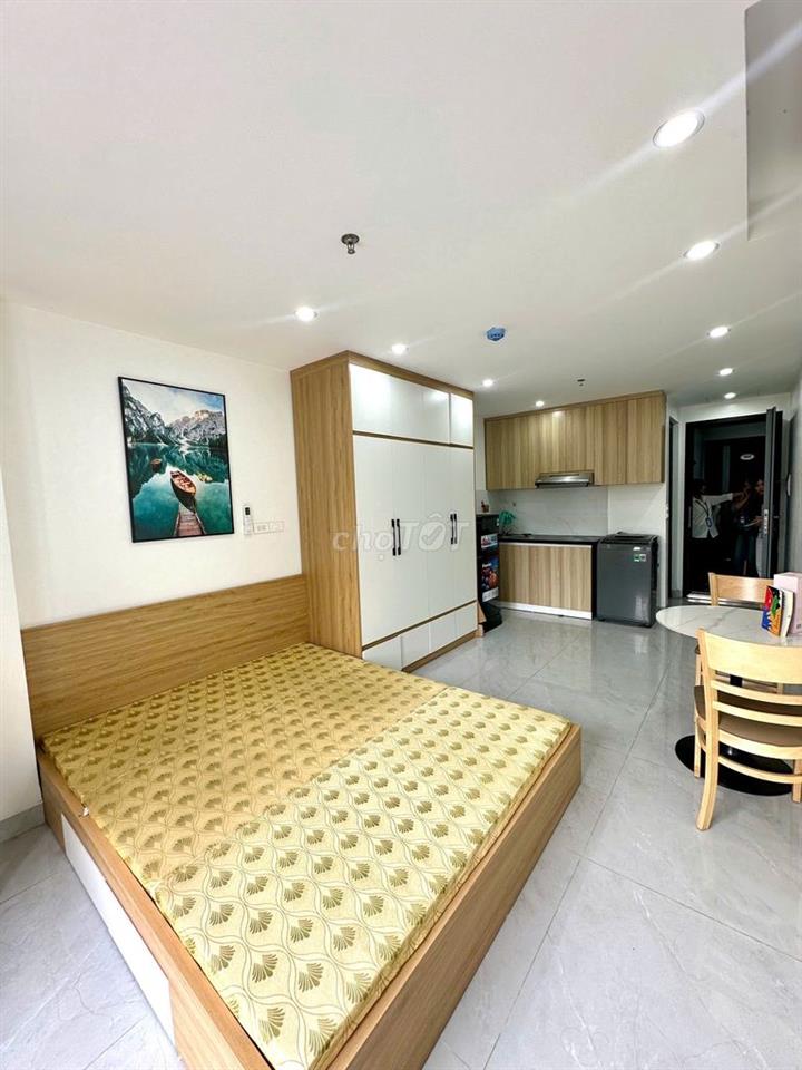 Căn hộ dịch vụ ngay gần khu Mễ Trì Hạ, đầy đủ đồ cao cấp