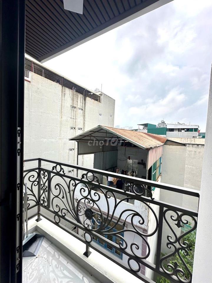 Căn hộ dịch vụ ngay gần khu Mễ Trì Hạ, đầy đủ đồ cao cấp