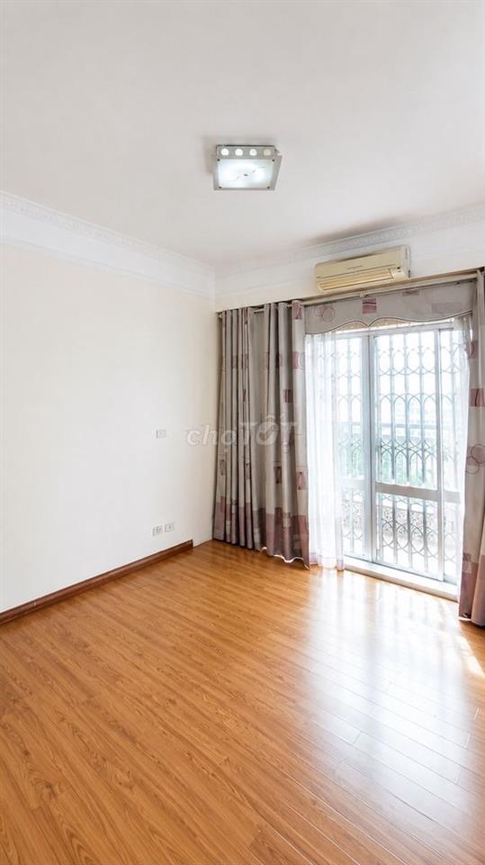 Cho thuê căn hộ góc 3 phòng ngủ tòa A1 Nguyễn Cơ Thạch, Mỹ Đình, 14tr