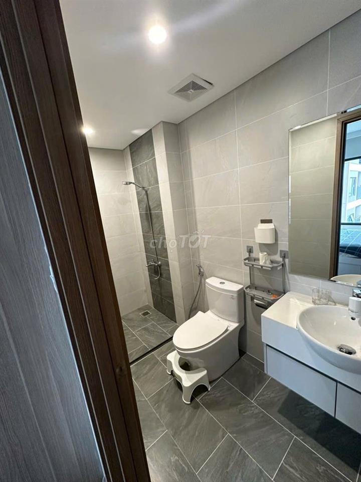 Cho thuê nhà 2PN+2VS+ khoảng trống+căn góc