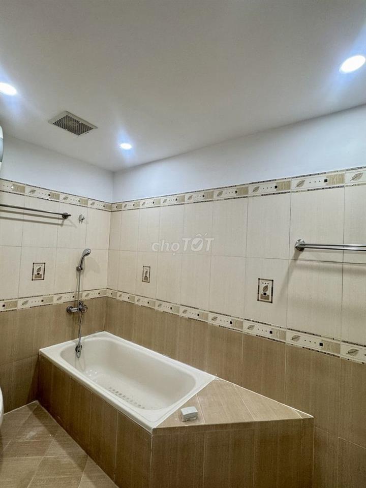 Cho thuê căn hộ 3PN 2WC KĐT Mỹ Đình Sông Đà, 17tr, 103m2