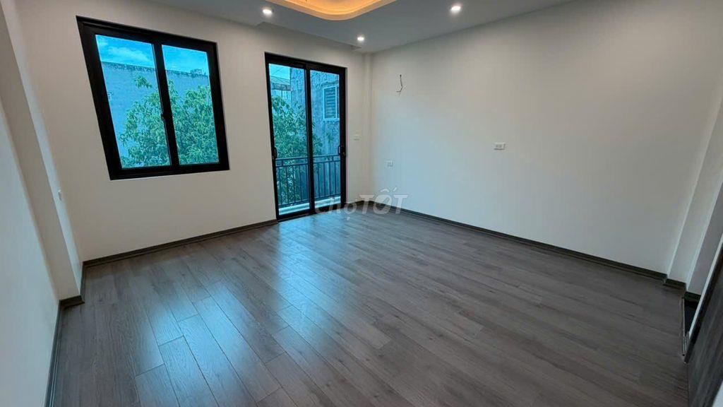 Bán Nhà 5 Tầng mới xây đẹp Tây Mỗ giá chỉ 6.8 Tỷ