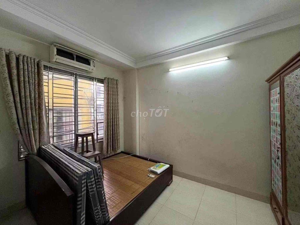 số 72 Ngọc Trục