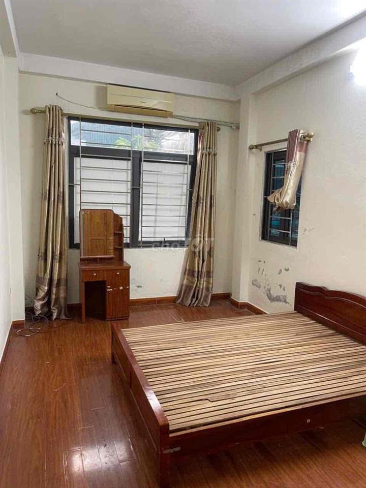 Nhà mặt phố Ngọc Trục giá siêu rẻ kinh doanh bất chấp