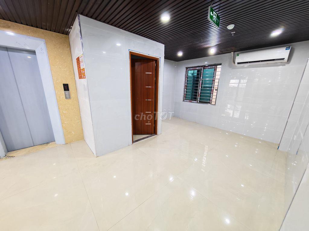 Cho thuê MBKD Thanh máy xịn xò, Mặt đường lớn