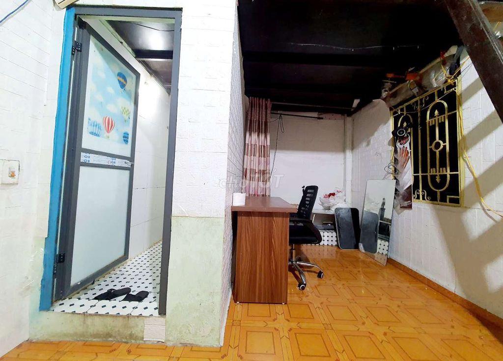 Mễ trì Hạ, phòng gác xép,30m2 full đồ 