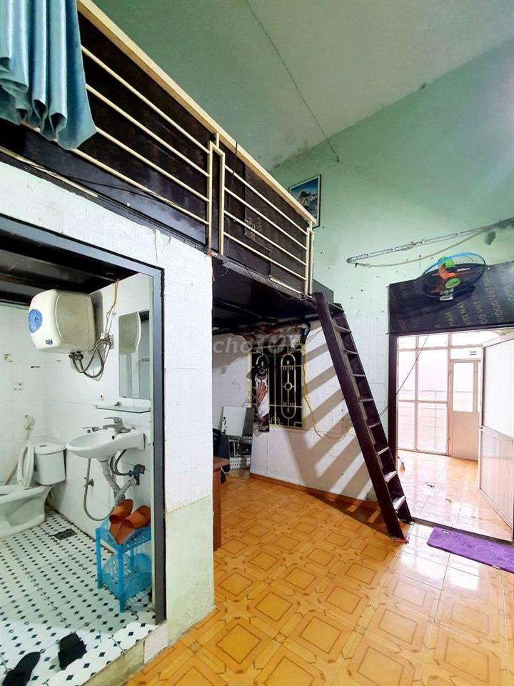 Mễ trì Hạ, phòng gác xép,30m2 full đồ 
