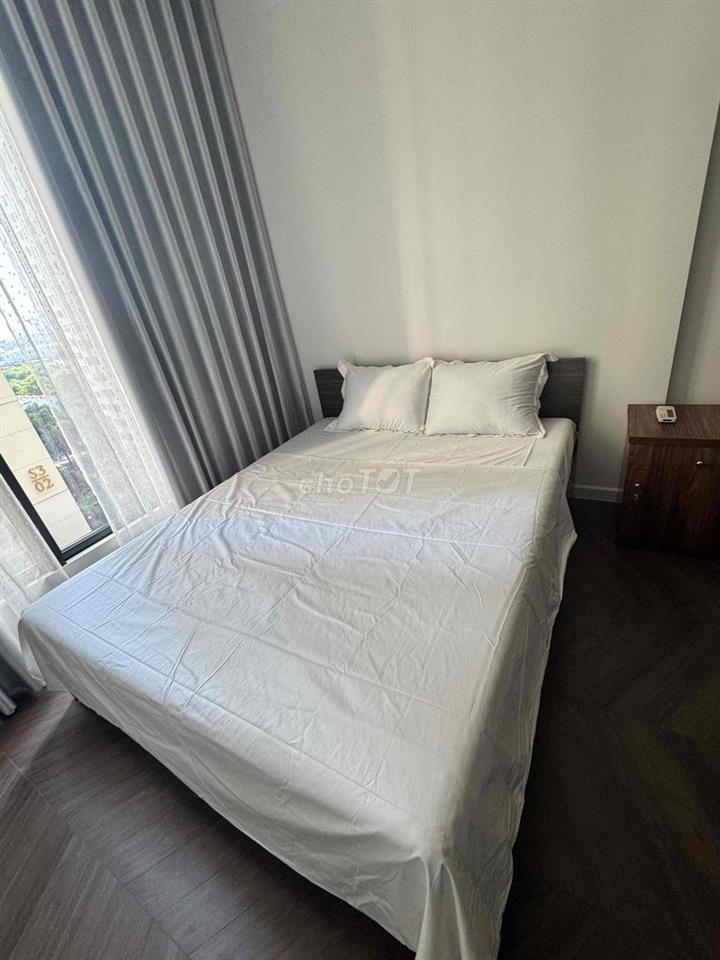 Cho thuê cccc tiêu chuẩn hotel 5 sao Lumier Eve green Smart City