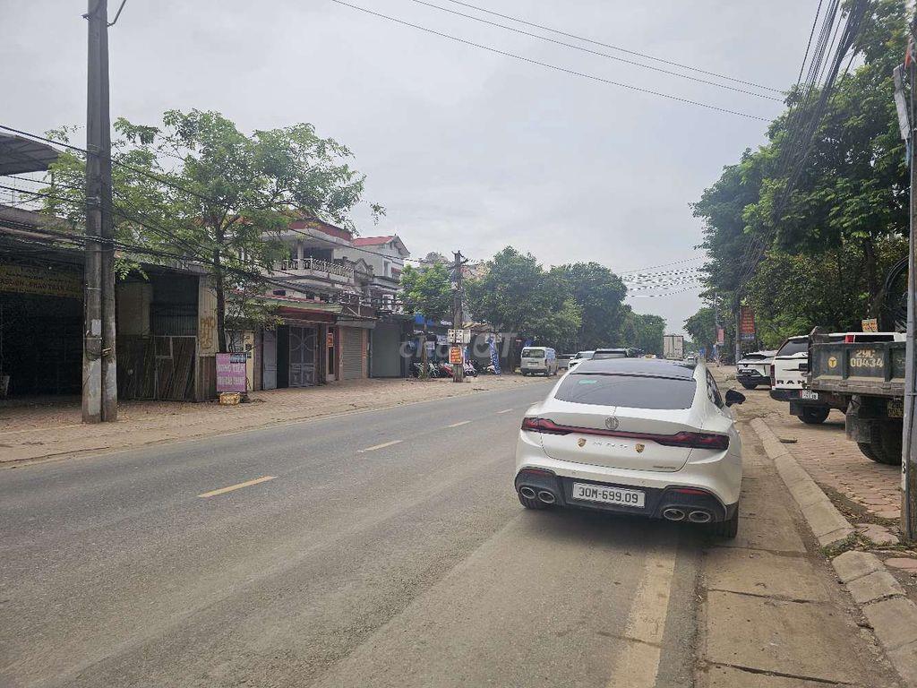 cần bán nhà 3 tầng ngay trung tâm xã Sóc Sơn 