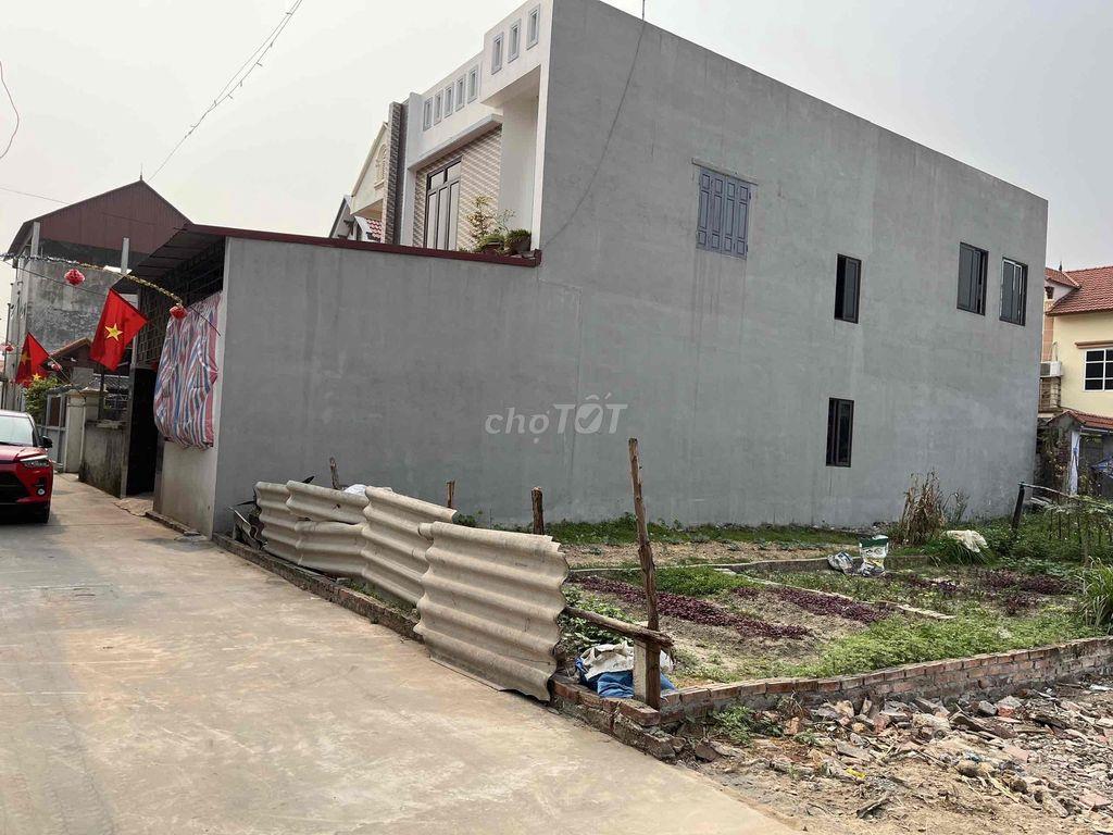 mảnh đất thổ cư 2 mặt tiền