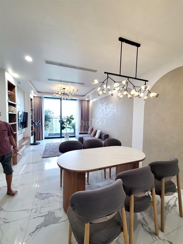 Căn hộ 2 Ngủ Full đồ 81m2 - 17,5tr/tháng