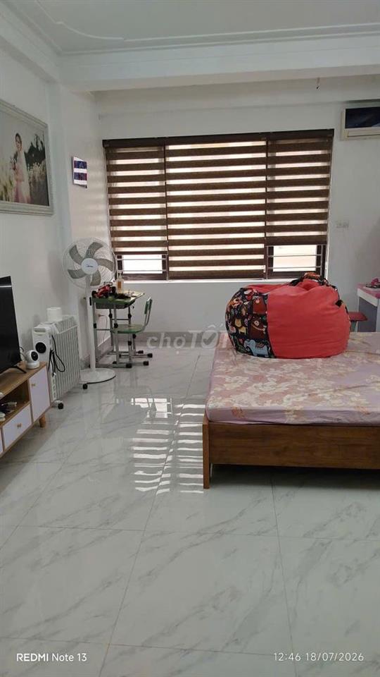 Không qua môi giới 5 tầng 36m²,phố Nhật Chiêu,20m ra Hồ Tây,ô tô vào