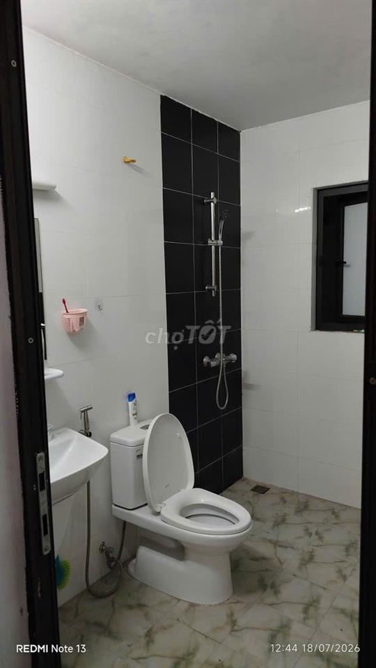Không qua môi giới 5 tầng 36m²,phố Nhật Chiêu,20m ra Hồ Tây,ô tô vào