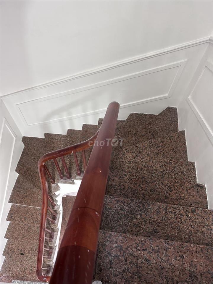 chính chủ bán căn hộ dịch vụ ngõ 10-16 phố Võng Thị, 45m²/50m2