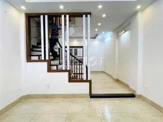 bán nhà Lạc Long Quân 40m2 5 tầng 6 ngủ