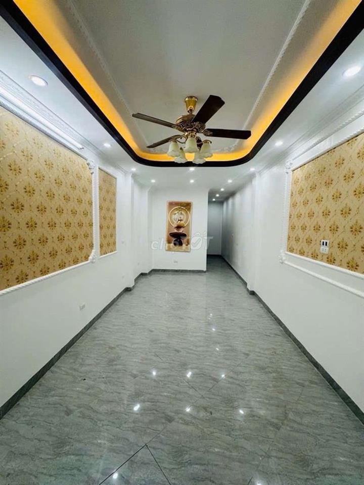 nhà Phú Diễn 6 tầng thang máy, không QH