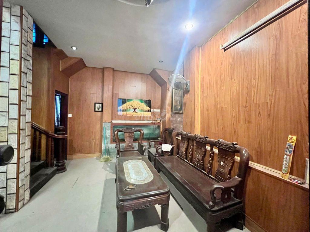 CHO THUÊ NHÀ KHÉP KÍN 4 TẦNG TẠI NGÕ THỤY KHUÊ, HÀ NỘI