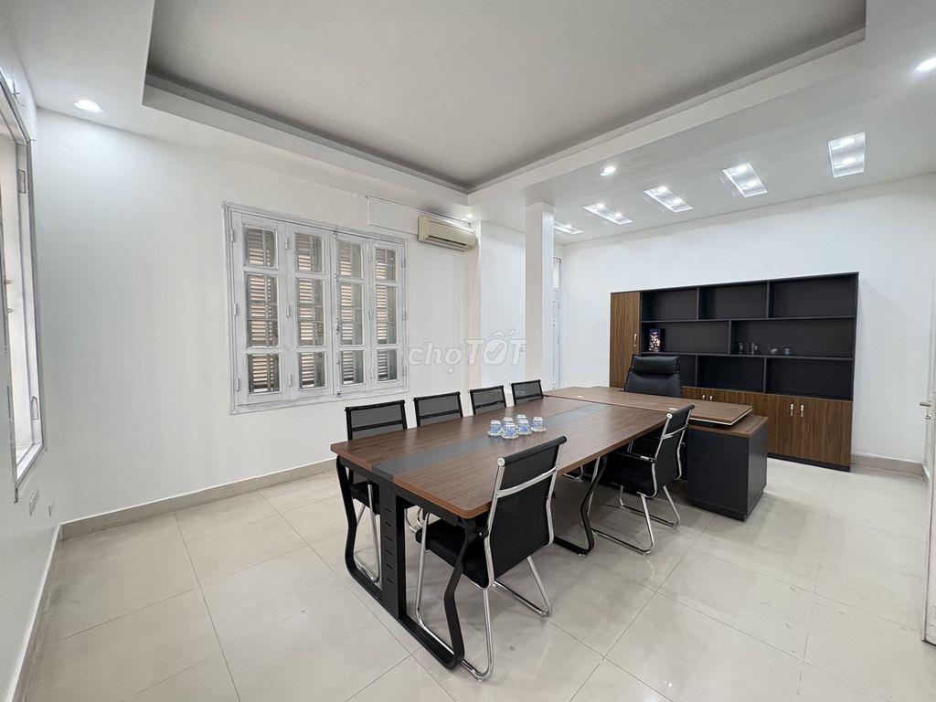 Cho thuê BT Vườn Đào 50 triệu, 165m2, 6PN 4WC view đẹp tại Tây Hồ