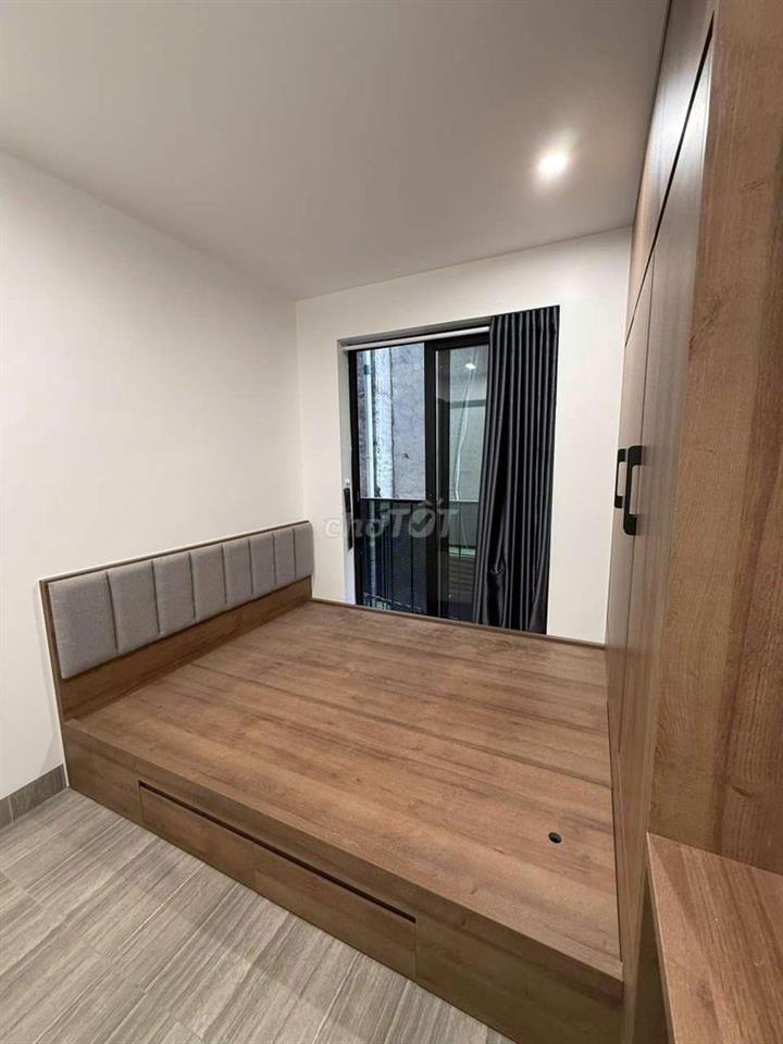 Cho thuê căn hộ 245 Lạc Long Quân