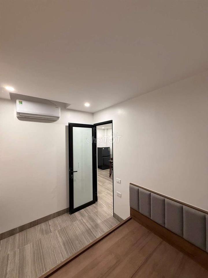 Cho thuê căn hộ 245 Lạc Long Quân