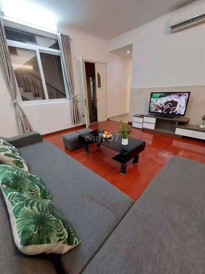 34 Âu Cơ — 2 ngủ 2 vệ sinh 120m2