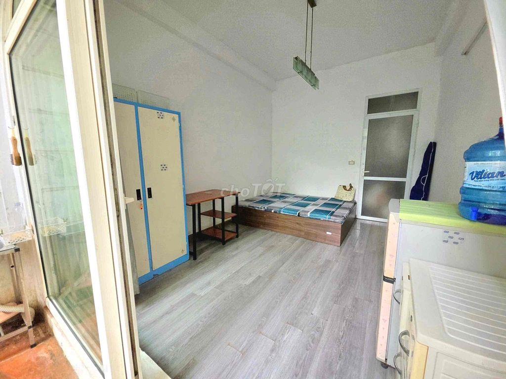 445 Lạc Long Quân-Tây Hồ phòng cho thuê 15-20m giá 2x-3x đủ đồ