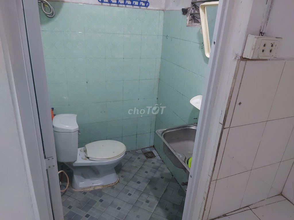 Cho thuê phòng trọ Hà Nội 30m2 (20m2 +10m2 gác xép)